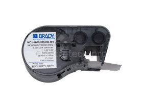 Самоклеящаяся лента Brady MC1-1000-595-RD-WT, универсальный винил, печать белая на красном, 25,4 мм * 7,62 м, в картридже 7,62 м (BMP41/51/53)