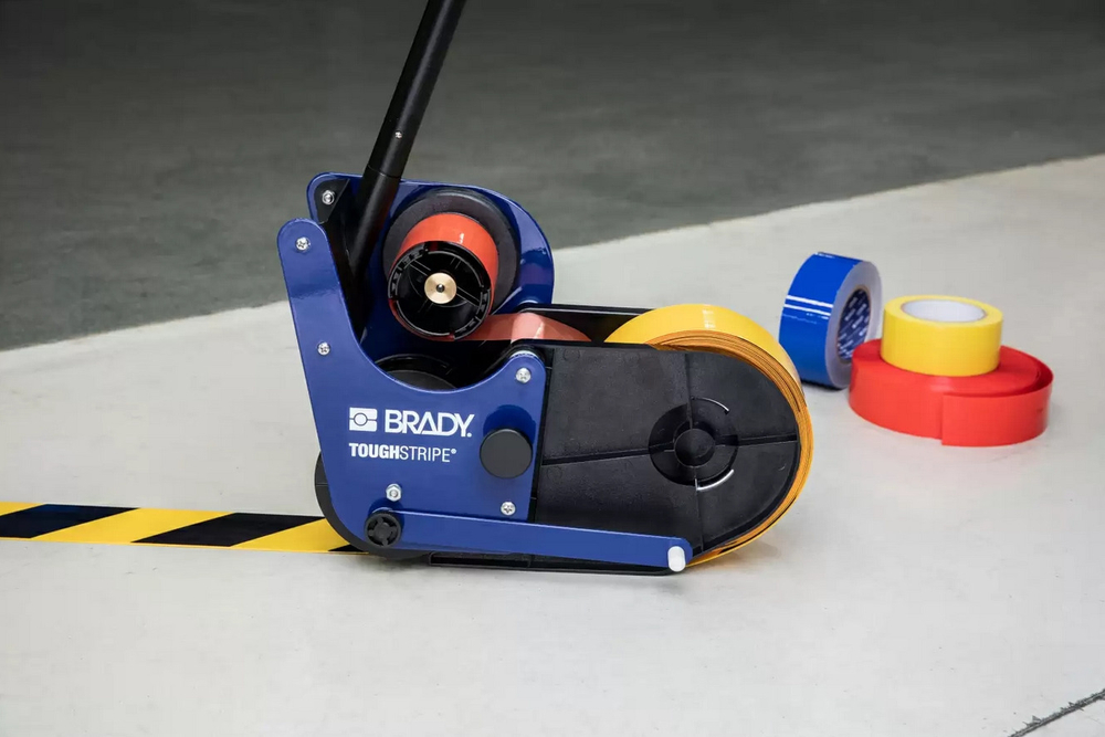 ToughStripe ColdFloor от компании Brady – лента для разметки пола в холодильных помещениях